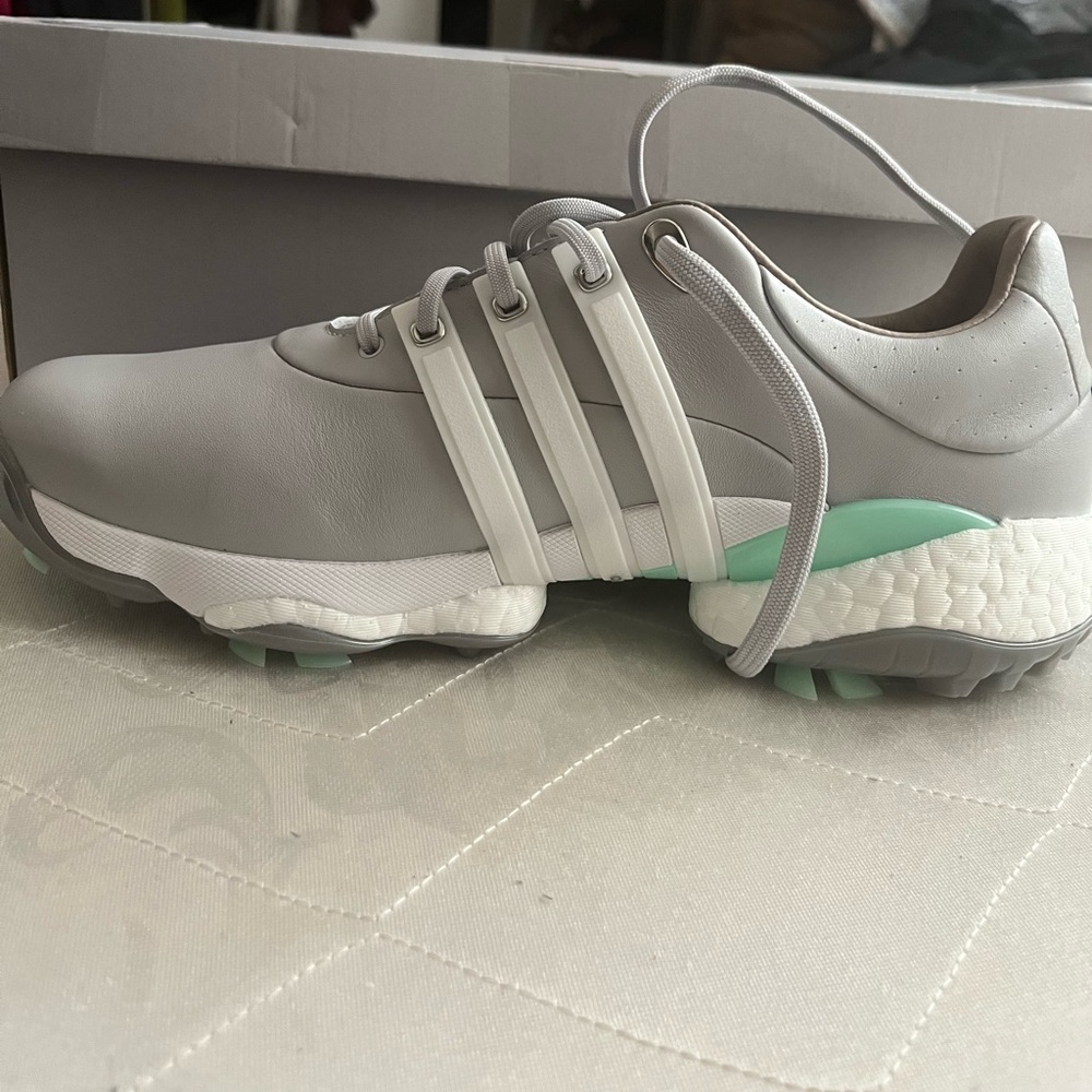 Adidas women’s TOUR360 22 Golf Grey shoes